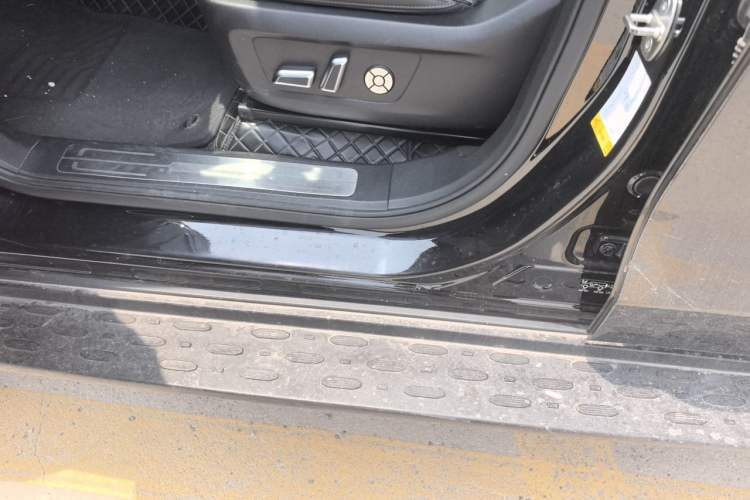 Used Tank 300 2021 Off-Road Edition 2.0T Conqueror Left Front Seat