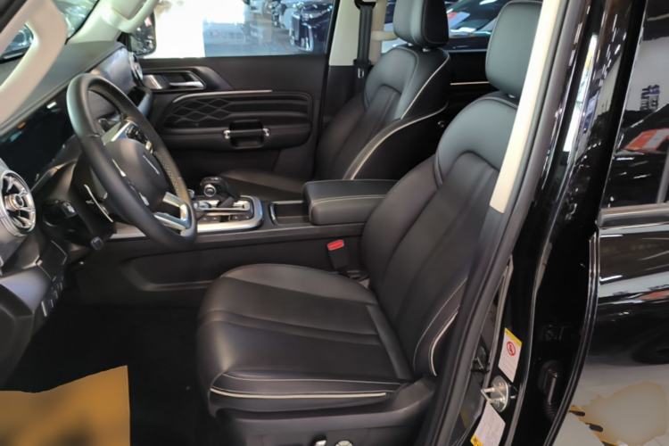 Used Tank 300 2021 Off-Road Edition 2.0T Conqueror Left Front Seat
