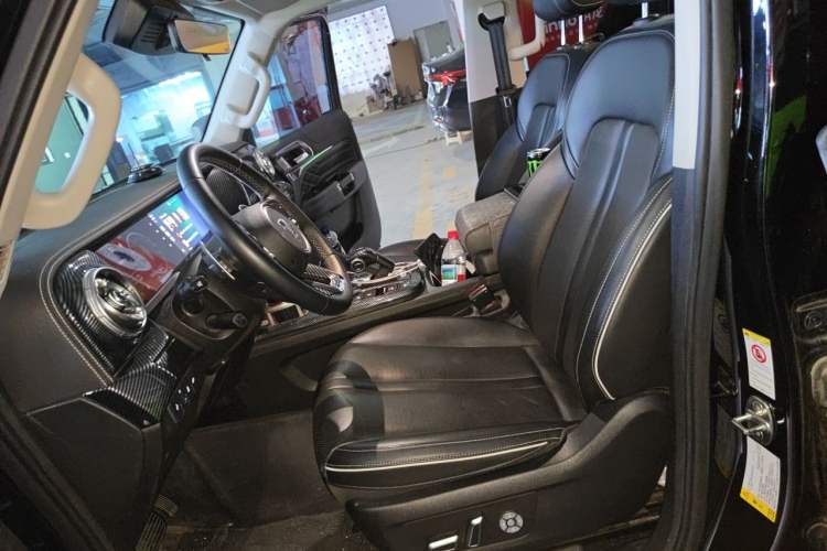 Used Tank 300 2021 Off-Road Edition 2.0T Conqueror Left Front Seat