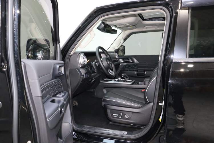 Used Tank 300 2021 City Edition 2.0T—Truly Stylish Left Front Seat