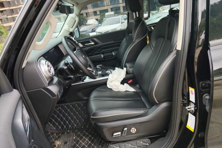 Used Tank 300 2021 Off-Road Edition 2.0T Conqueror Left Front Seat