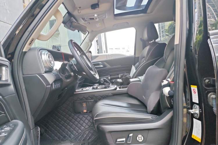 Used Tank 300 2021 Off-Road Edition 2.0T Conqueror Left Front Seat