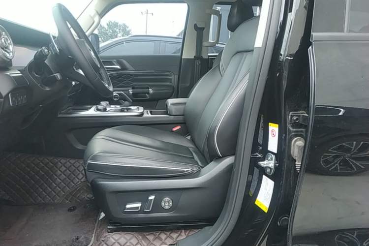 Used Tank 300 2021 Off-Road Edition 2.0T Conqueror Left Front Seat