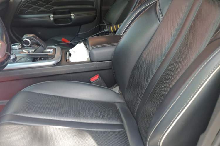 Used Tank 300 2021 Off-Road Edition 2.0T Conqueror Left Front Seat