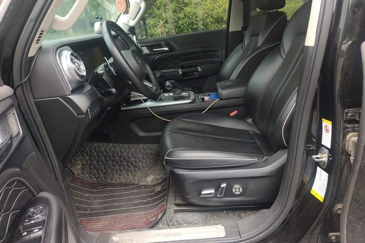 Used Tank 300 2021 Off-Road Edition 2.0T Conqueror Left Front Seat