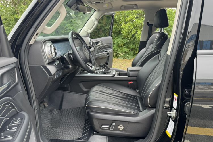 Used Tank 300 2021 Off-Road Edition 2.0T Challenger Left Front Seat