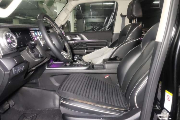 Used Tank 300 2021 Off-Road Edition 2.0T Conqueror Left Front Seat