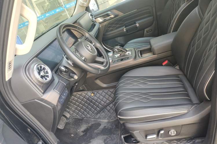 Used Tank 300 2021 Off-Road Edition 2.0T Challenger Left Front Seat