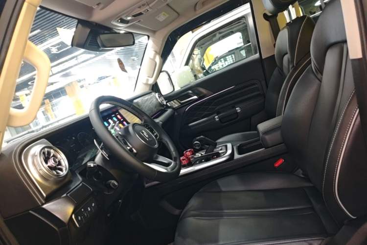 Used Tank 300 2021 City Edition 2.0T—Truly Stylish Left Front Seat