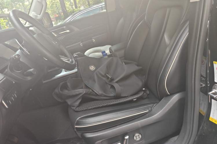 Used Tank 300 2021 Off-Road Edition 2.0T Conqueror Left Front Seat