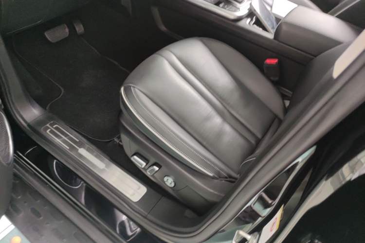 Used Tank 300 2021 Off-Road Edition 2.0T Conqueror Left Front Seat
