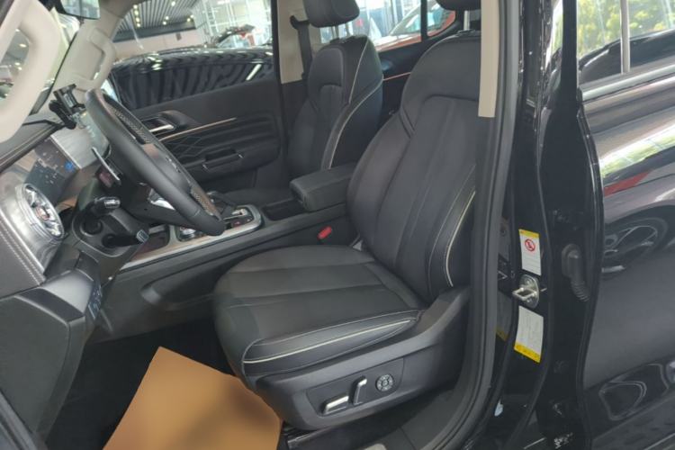 Used Tank 300 2021 Off-Road Edition 2.0T Conqueror Left Front Seat
