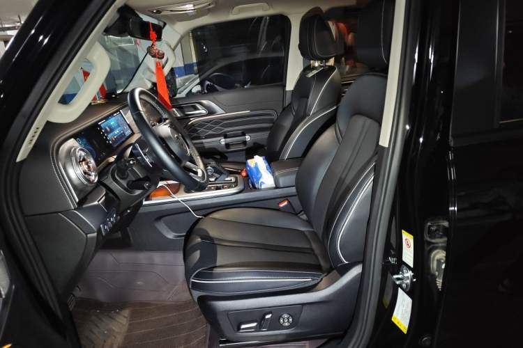 Used Tank 300 2021 City Edition 2.0T—Truly Stylish Left Front Seat
