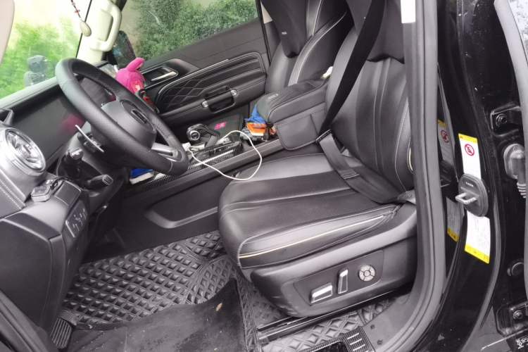 Used Tank 300 2021 Off-Road Edition 2.0T Conqueror Left Front Seat