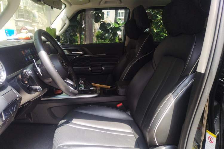 Used Tank 300 2021 Off-Road Edition 2.0T Conqueror Left Front Seat