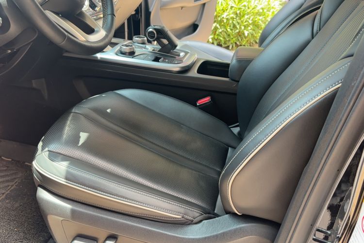 Used Tank 300 2021 Off-Road Edition 2.0T Conqueror Left Front Seat
