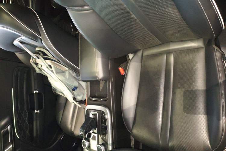 Used Tank 300 2021 Off-Road Edition 2.0T Conqueror Left Front Seat
