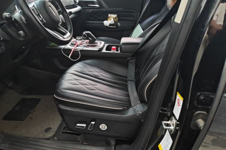 Used Tank 300 2021 Off-Road Edition 2.0T Challenger Left Front Seat