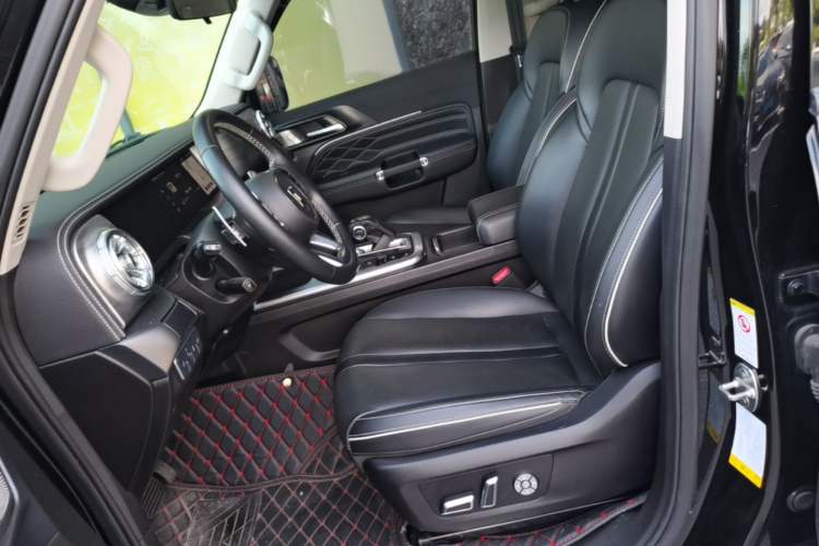 Used Tank 300 2021 Off-Road Edition 2.0T Conqueror Left Front Seat