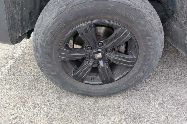 Used Tank 300 2021 Off-Road Edition 2.0T Challenger Left Front Wheel Hub