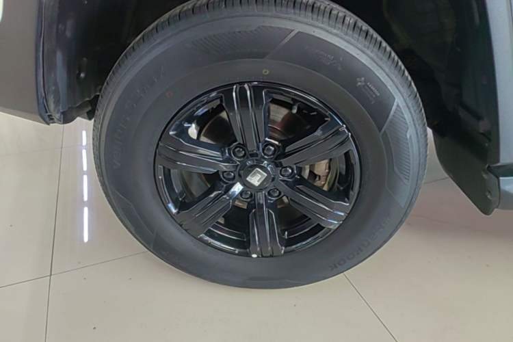 Used Tank 300 2021 Off-Road Edition 2.0T Challenger Left Front Wheel Hub