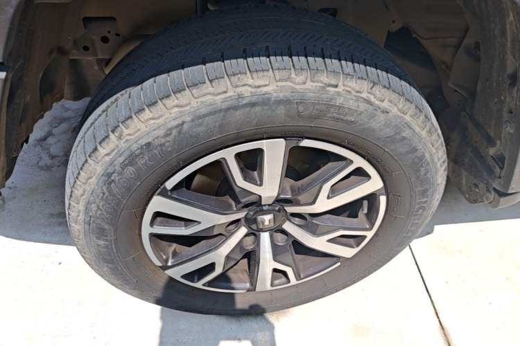 Used Tank 300 2021 City Edition 2.0T—Truly Stylish Left Front Wheel Hub