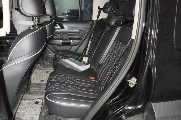 Used Tank 300 2021 Off-Road Edition 2.0T Challenger Left Rear Seat