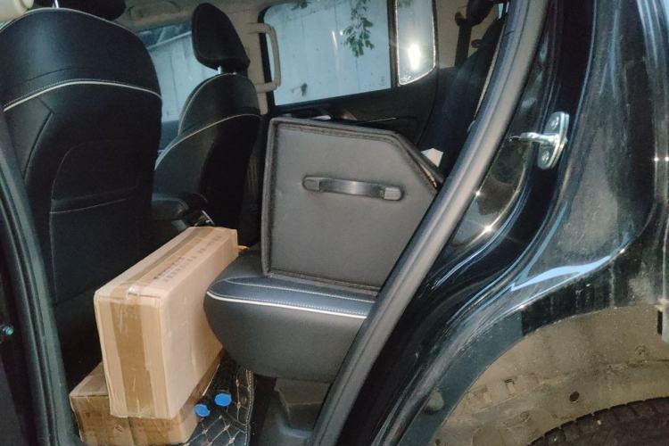 Used Tank 300 2021 City Edition 2.0T—Truly Stylish Left Rear Seat