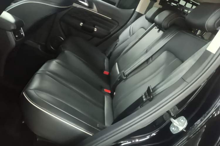 Used Tank 300 2021 Off-Road Edition 2.0T Conqueror Left Rear Seat
