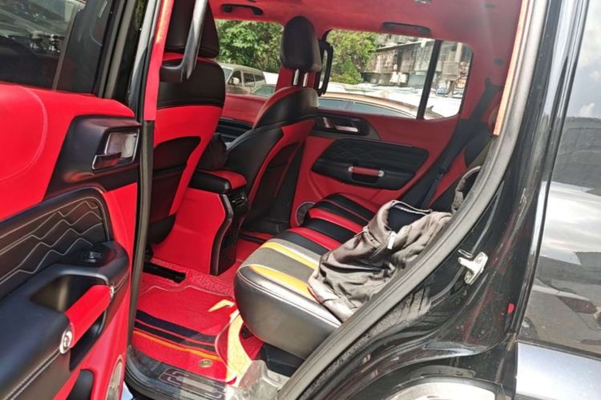 Used Tank 300 2021 City Edition 2.0T—Truly Stylish Left Rear Seat