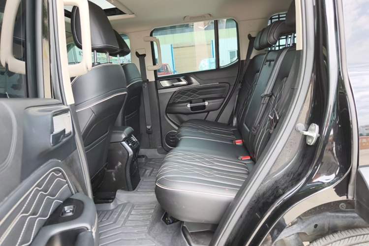 Used Tank 300 2021 Off-Road Edition 2.0T Challenger Left Rear Seat