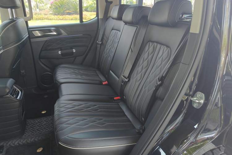 Used Tank 300 2021 Off-Road Edition 2.0T Challenger Left Rear Seat