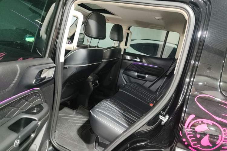 Used Tank 300 2021 Off-Road Edition 2.0T Challenger Left Rear Seat