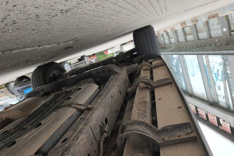 Used Tank 300 2021 Off-Road Edition 2.0T Challenger Left Side Sill