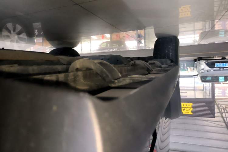 Used Tank 300 2021 Off-Road Edition 2.0T Conqueror Left Side Sill