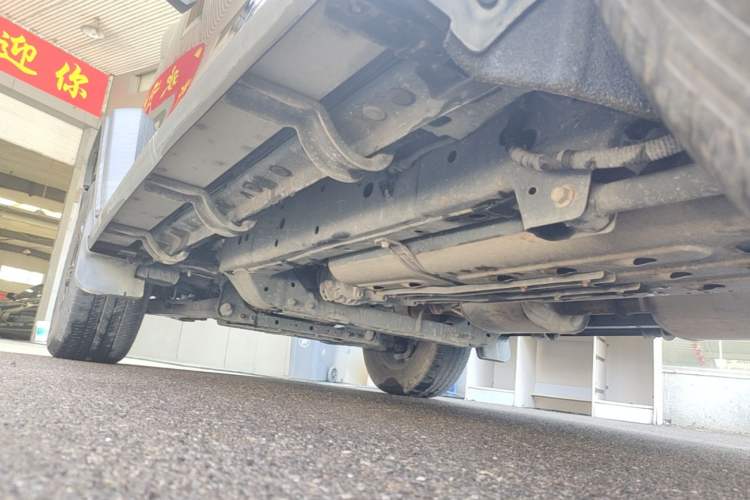 Used Tank 300 2021 Off-Road Edition 2.0T Challenger Left Side Sill