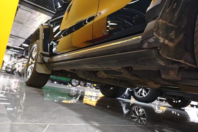 Used Tank 300 2021 City Edition 2.0T—Truly Stylish Left Side Sill
