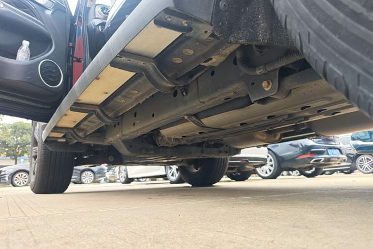Used Tank 300 2021 Off-Road Edition 2.0T Conqueror Left Side Sill