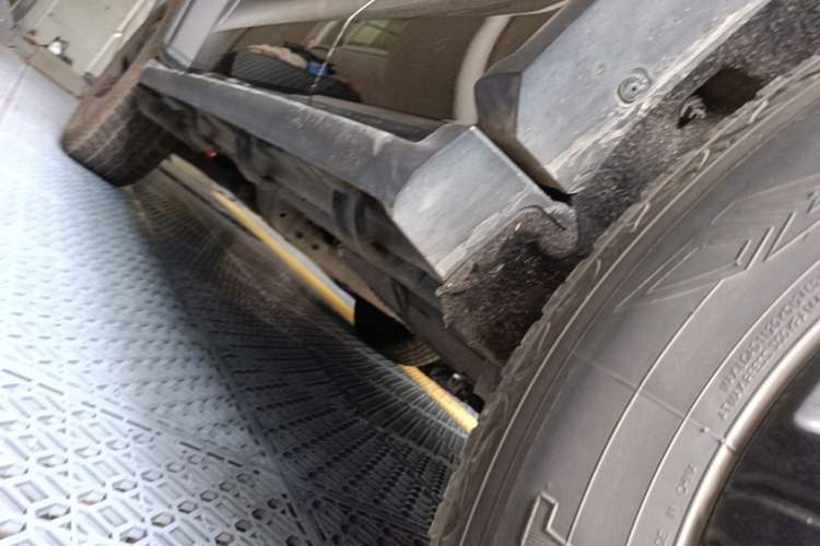Used Tank 300 2021 Off-Road Edition 2.0T Conqueror Left Side Sill