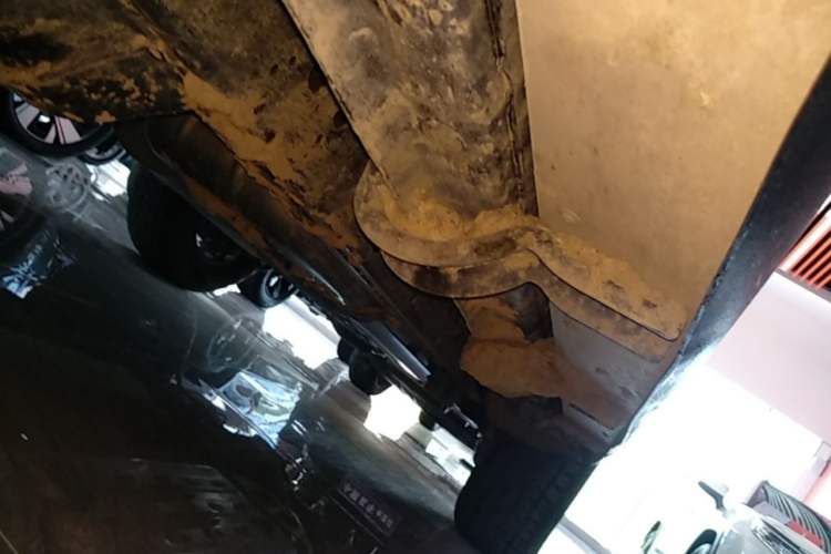 Used Tank 300 2021 Off-Road Edition 2.0T Conqueror Left Side Sill