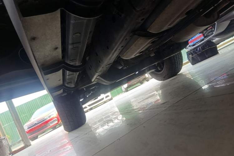 Used Tank 300 2021 Off-Road Edition 2.0T Challenger Left Side Sill