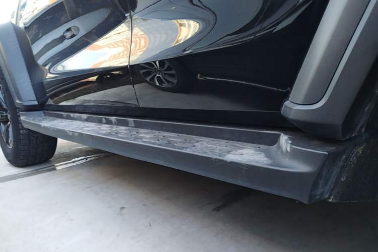 Used Tank 300 2021 Off-Road Edition 2.0T Conqueror Left Side Sill