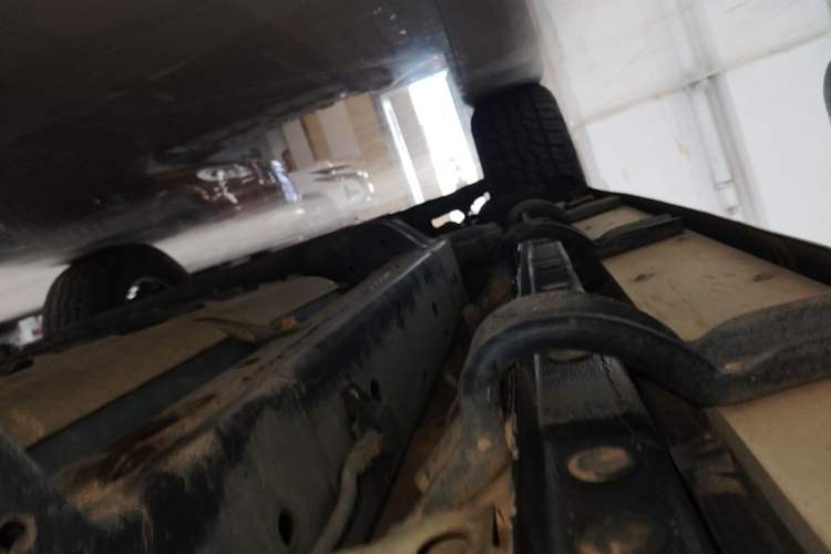 Used Tank 300 2021 Off-Road Edition 2.0T Challenger Left Side Sill