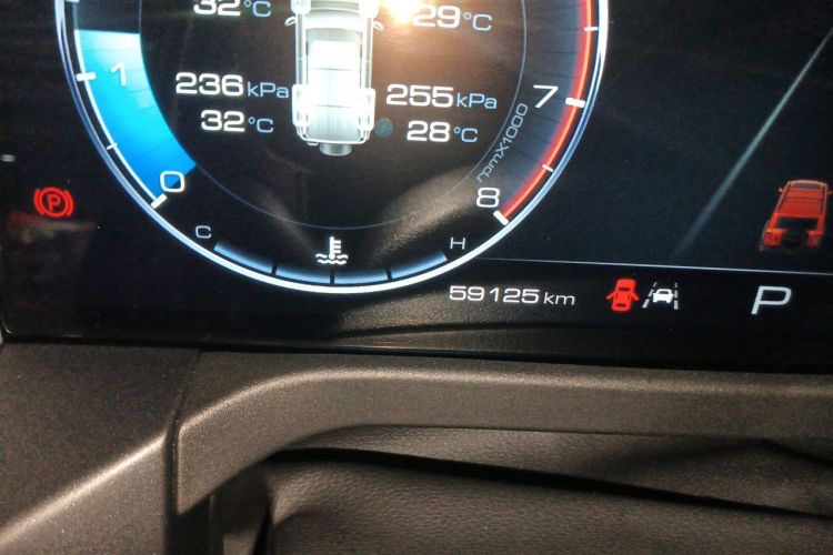 Used Tank 300 2021 Off-Road Edition 2.0T Conqueror Odometer Close Up