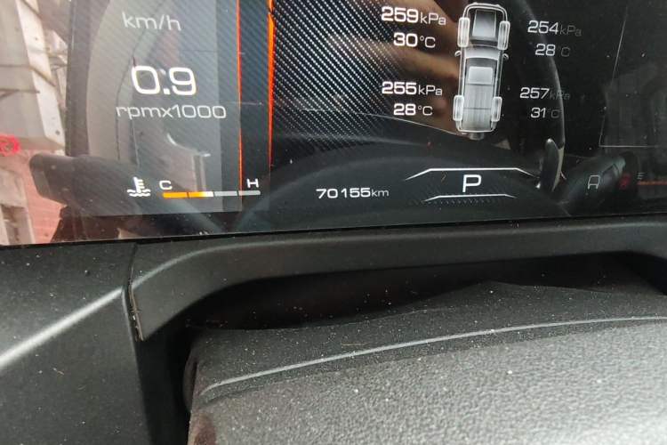 Used Tank 300 2021 Off-Road Edition 2.0T Conqueror Odometer Close Up