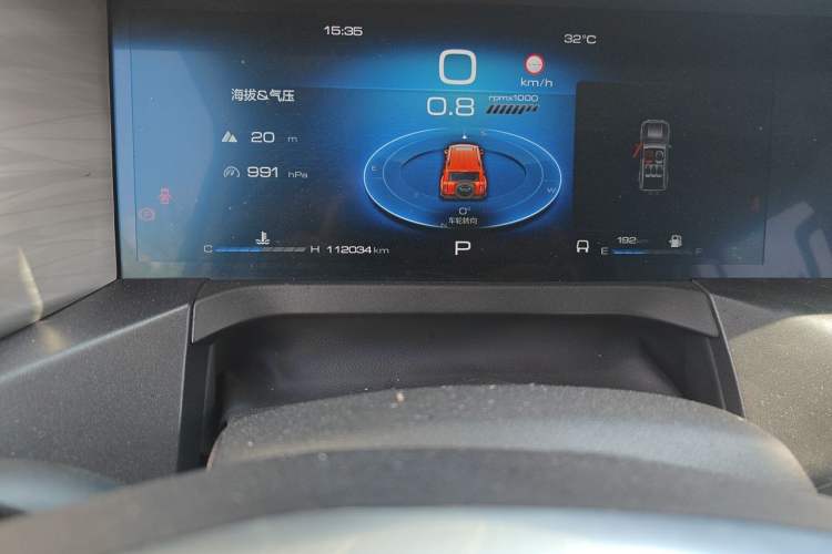 Used Tank 300 2021 City Edition 2.0T—Truly Stylish Odometer Close Up