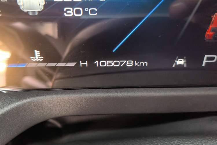 Used Tank 300 2021 City Edition 2.0T—Truly Stylish Odometer Close Up