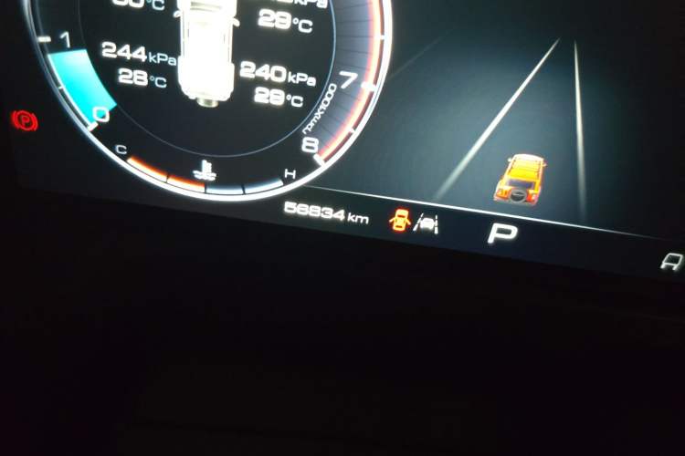 Used Tank 300 2021 Off-Road Edition 2.0T Conqueror Odometer Close Up