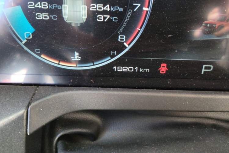 Used Tank 300 2021 Off-Road Edition 2.0T Conqueror Odometer Close Up