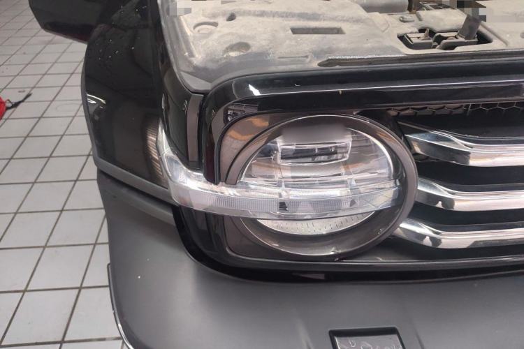 Used Tank 300 2021 City Edition 2.0T—Truly Stylish Right Front Headlight